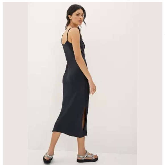 THE ELYSE SLIP DRESS - Picture 2 of 15
